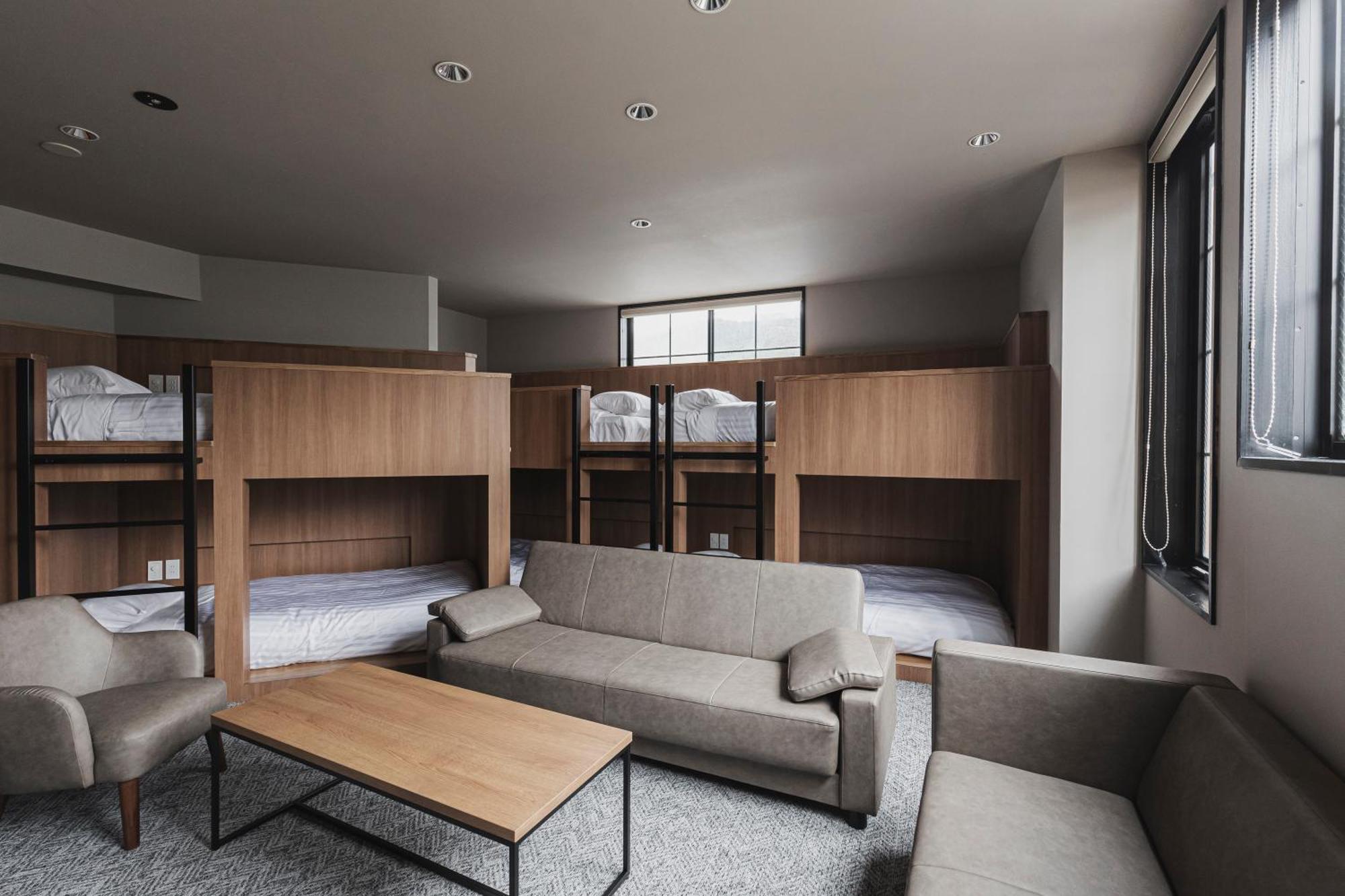Gems Yufuin Hotel And Spa Cafe Bar Номер фото